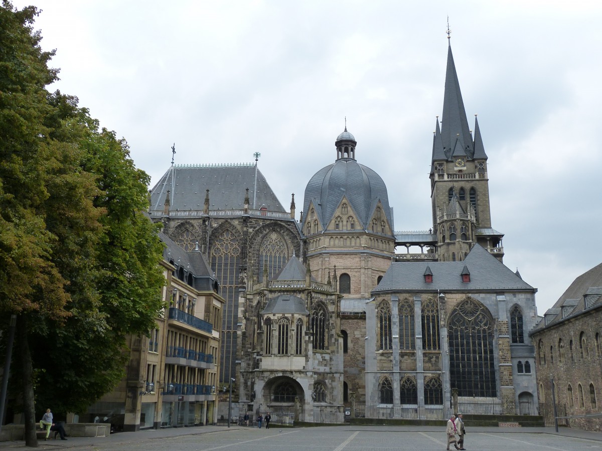 Aachen - heilende Mineralquellen und jahrhundertelange Geschichte