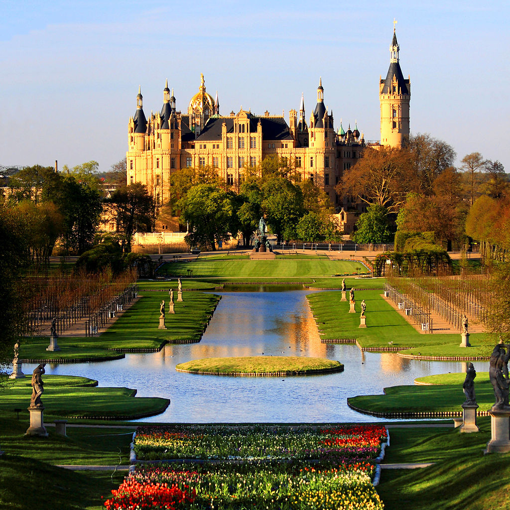 Schwerin, Deutschland: Die interessantesten Sehenswürdigkeiten, Dinge zu sehen, wo man essen kann, Reiseberichte