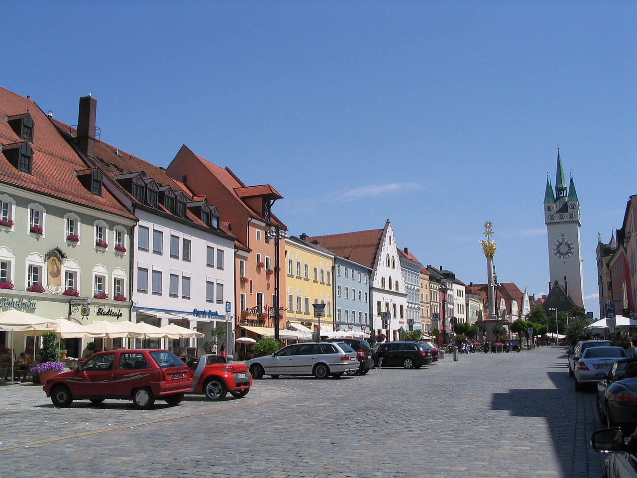 Straubing, Deutschland: Die besten Sehenswürdigkeiten, wo man sie sehen kann und was man in der Stadt essen kann, Reiseberichte