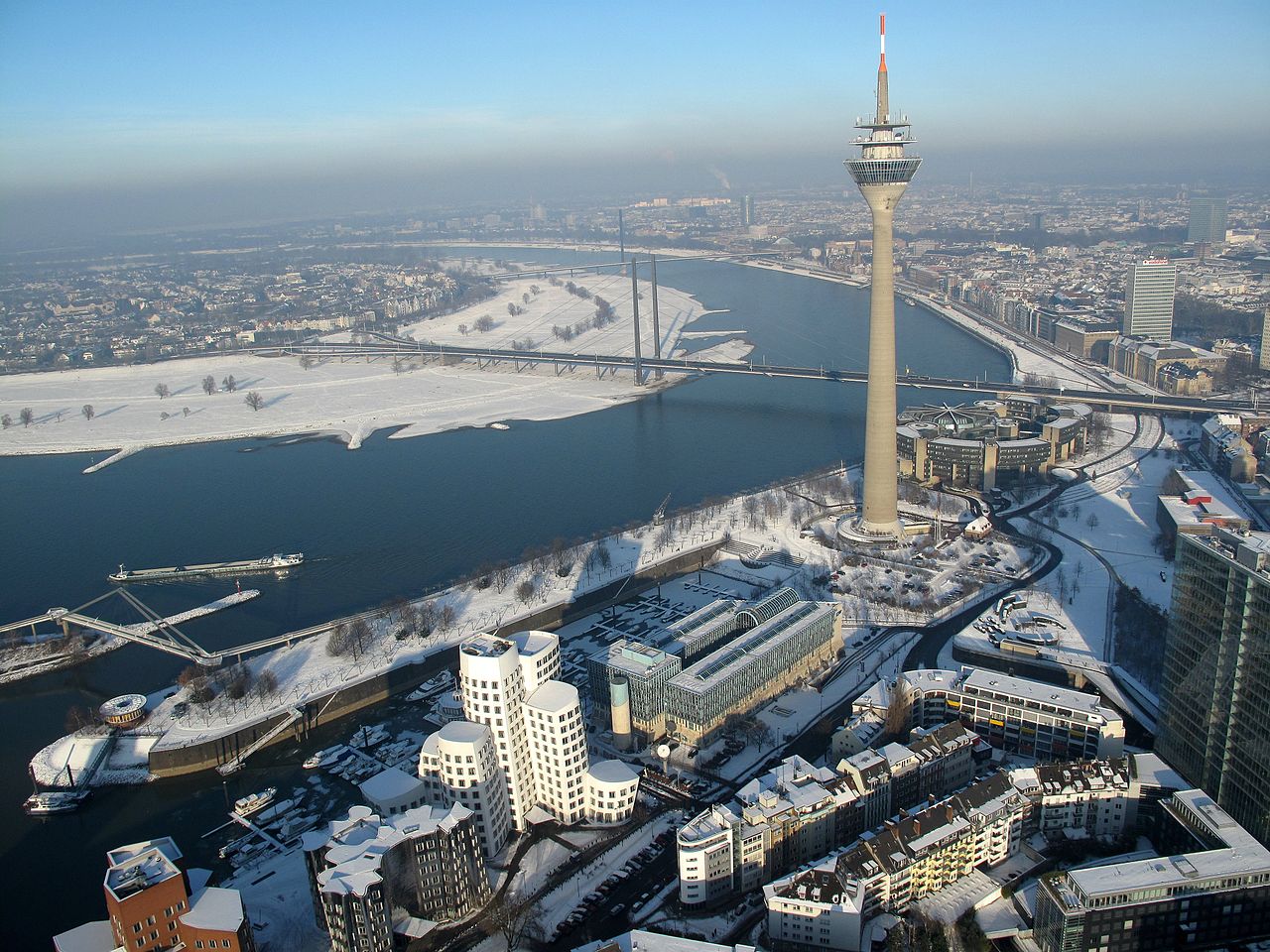 Düsseldorf, Deutschland: Interessante Sehenswürdigkeiten und beste Plätze zum Besuchen, gute Restaurants, Bewertungen und Reisetipps