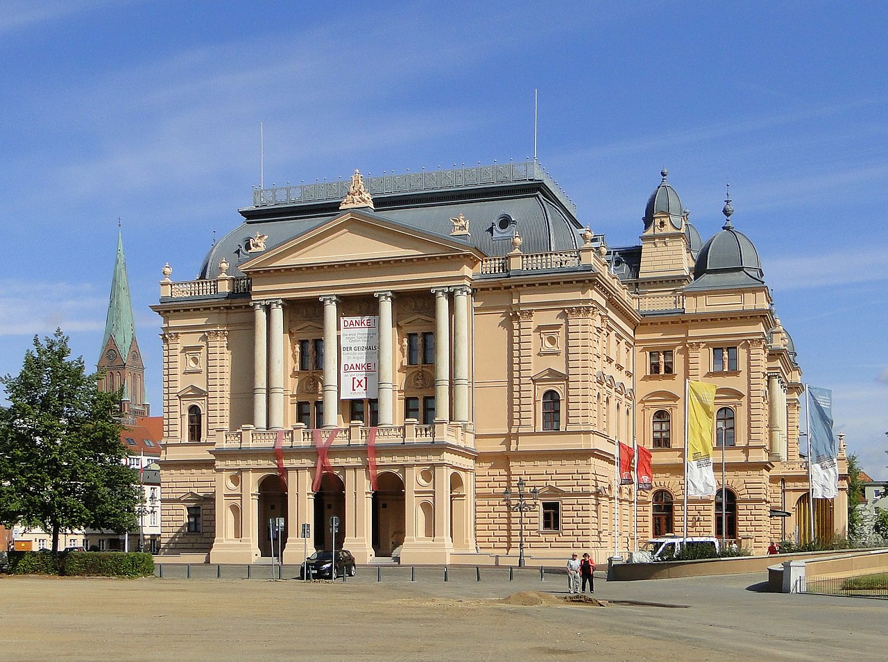 Schwerin, Deutschland: Die interessantesten Sehenswürdigkeiten, Dinge zu sehen, wo man essen kann, Reiseberichte