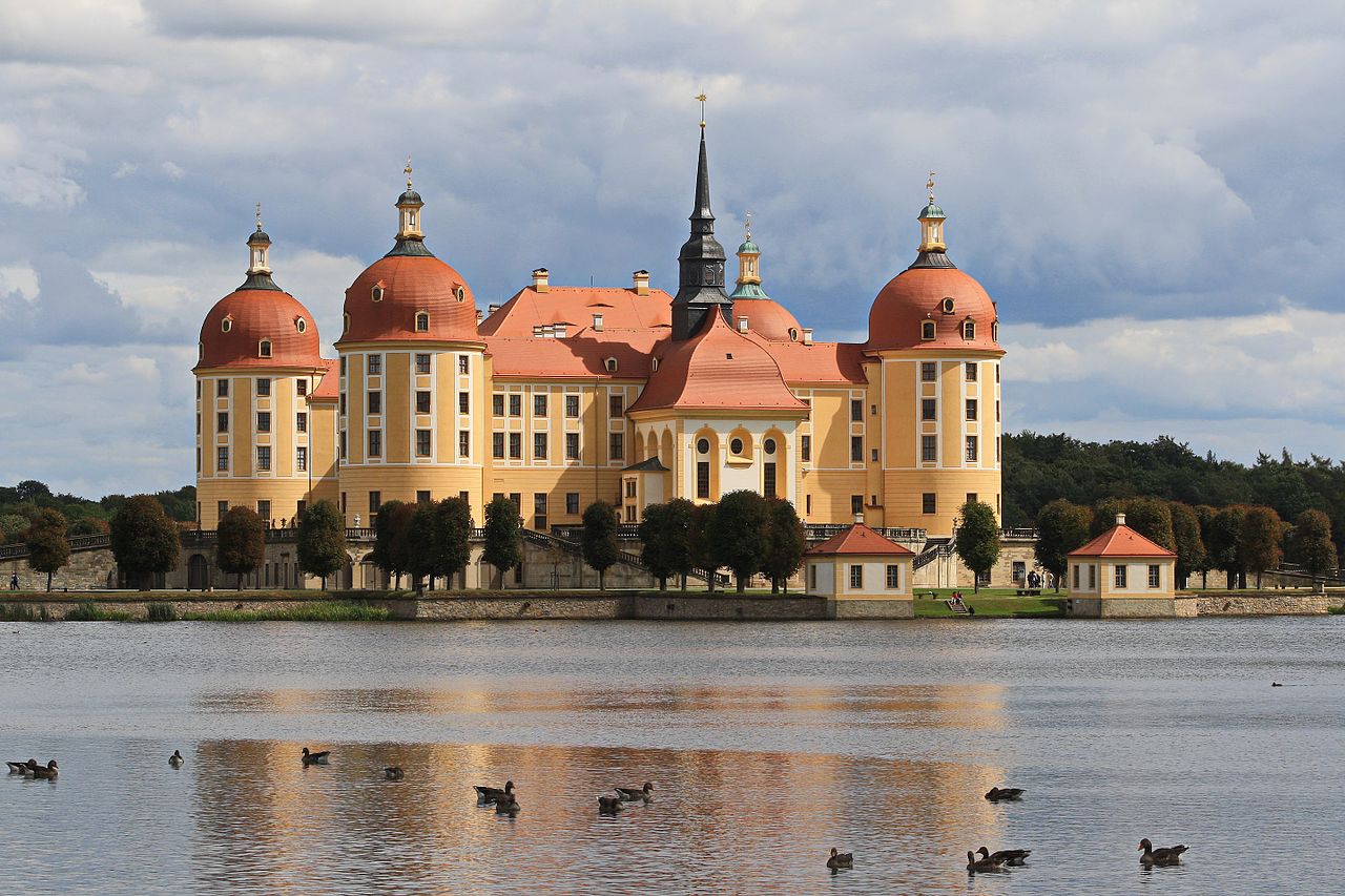 Dresden Locks, Deutschland: Schloss-Sehenswürdigkeiten, Unternehmungen und Restaurants, Reisetipps